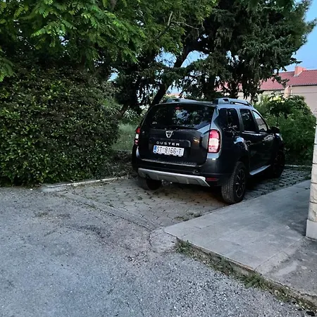Manda * Kaštela